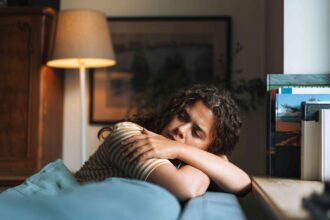 14 conseils approuvés par des thérapeutes pour surmonter la déception