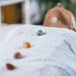 Comment méditer avec des cristaux