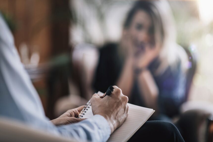 Comment les psychologues définissent et étudient la psychologie anormale