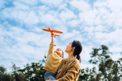 Les experts révèlent la seule différence clé entre la joie et le bonheur.